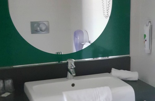 Plan de Campagne Hotel | ibis Styles Marseille Plan de Campagne
