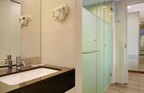 Makassar Hotel | ibis Styles Makassar Sam Ratulangi