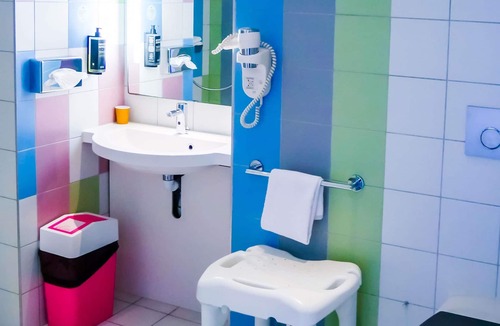 Montbeliard Hotel | ibis Styles Montbeliard Centre Velotte