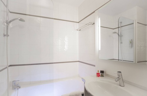 Gare Hotel | ibis Styles Paris Massena Olympiades