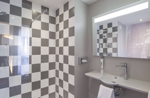 Poitiers Hotel | Ibis Styles Poitiers Centre