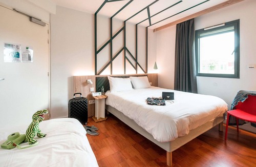 Val-de-Reuil Hotel | ibis Styles Rouen Val De Reuil