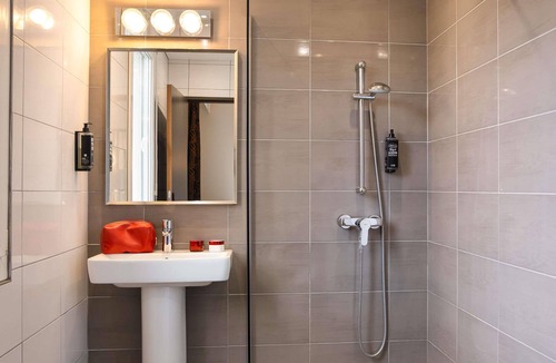 Saint-Quentin Hotel | ibis Styles Saint-Quentin