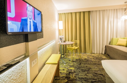 Chambray-les-Tours Hotel | ibis Styles Tours Sud