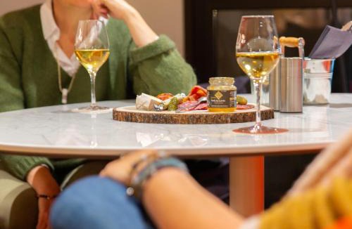 Chambray-les-Tours Hotel | ibis Tours Sud