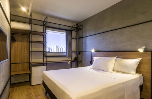 Chambray-les-Tours Hotel | ibis Tours Sud