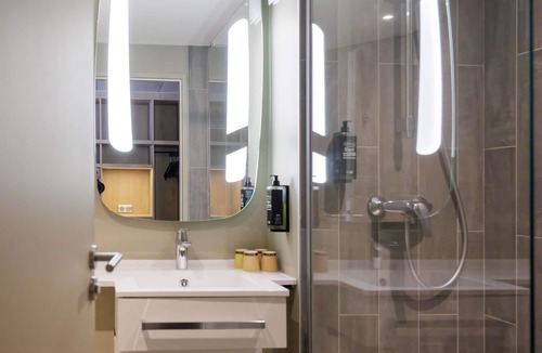 Valence Hotel | ibis Valence Sud