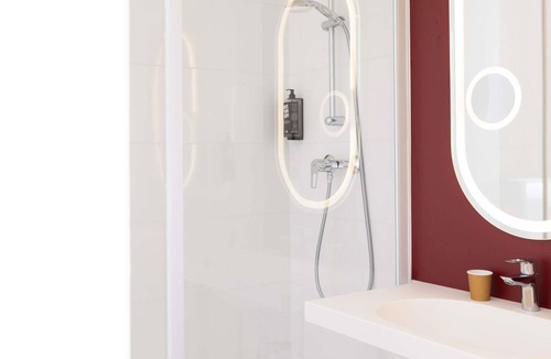 Valenciennes Hotel | ibis Valenciennes