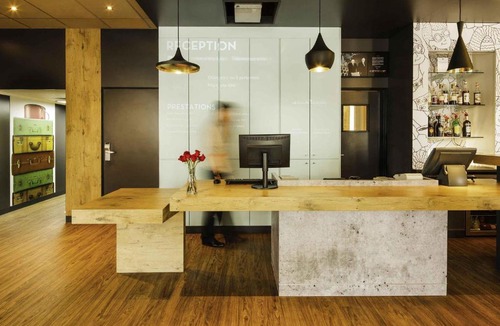Saint-Louis Hotel | ibis Versailles Château