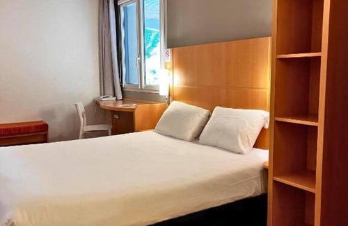 Vitre Hotel | ibis Vitré Centre