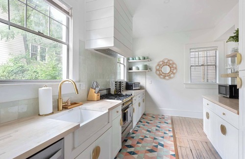 Inman Park Apartment | Ice Cream Shop