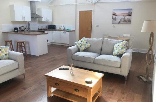 St. Thomas Apartment | Ice House Apartments