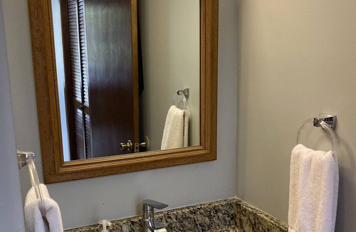 Branford House | Ichetucknee River house