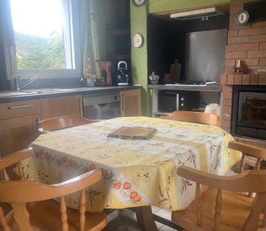 Moyenneville House | Ici c'est chouette