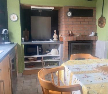 Moyenneville House | Ici c'est chouette