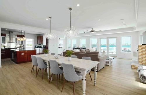 Leeds Point House | Icon Playce: Beachfront with 360 rooftop