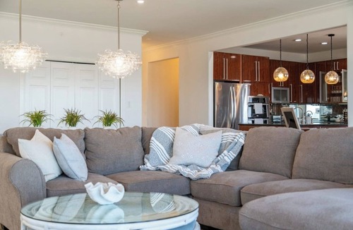 Leeds Point House | Icon Playce: Beachfront with 360 rooftop