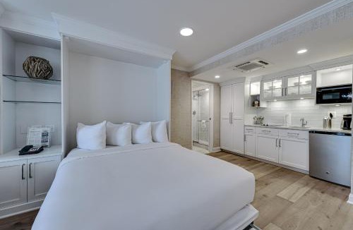 Avalon Resort | ICONA Avalon