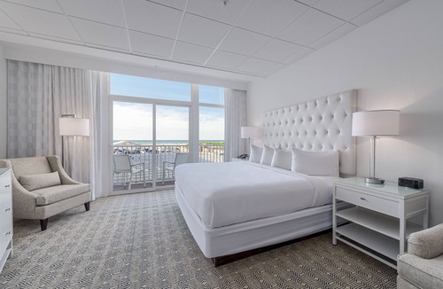 Diamond Beach Hotel | ICONA Diamond Beach
