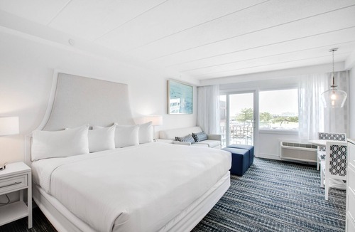 Avalon Hotel | ICONA Windrift