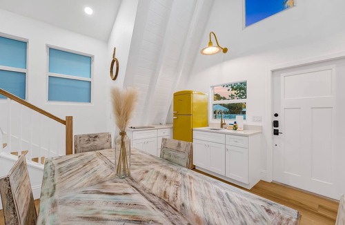 Sanibel Cottage | Iconic Anchor Inn A-Frame Cottages