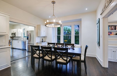Clarksville House | Iconic Austin Home + Shared Pool - Hemingway!