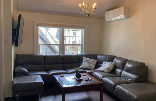 Wolfville Bed & Breakfast | Iconic Gingerbread House Inn