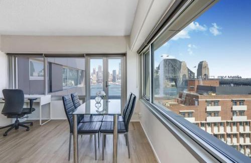 Kirribilli Apartment | Iconic Harbour Bridge Views