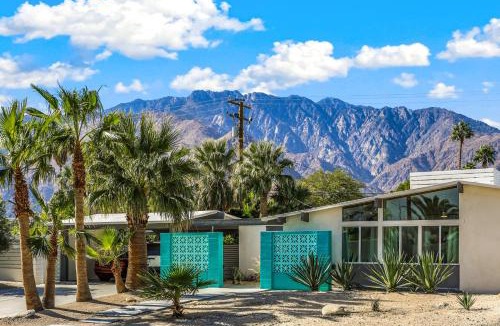 Racquet Club Estates House | Iconic Mid-Century Modern Escape Permit# 4729