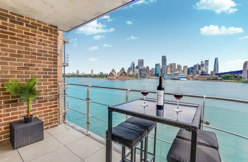 Kirribilli Apartment | Iconic Views