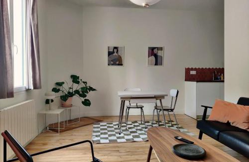 Saint-Avertin Apartment | Idéal ! Calme, lumineux, rack vélo, wifi