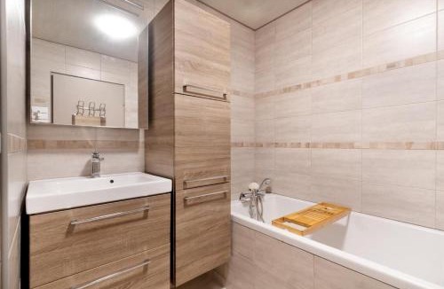 Melun Apartment | Idéal Famille Les Nymphéas 3 min Gare, Netflix