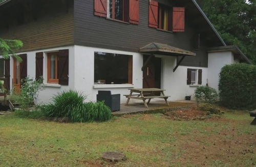 Saint-Sauveur-Camprieu Ski Chalet | Idéalement Situé au Centre du Village Près du lac du Bonheur