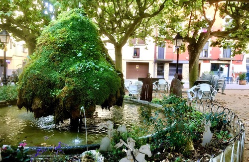 Sant Feliu de Pallerols Apartment | Idílico Apartamento a la Orilla del río Brugent
