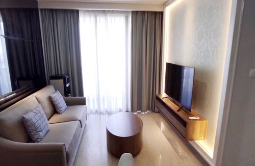 Cikini Apartment | Chic 2-bedroom apartment with private lift,AC, WiFi in vibrant Jakarta