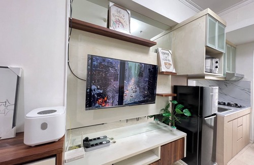 Tanjung Duren Utara Apartment | Cozy Homey 2-bedroom apartment direct to Central Park Mall and Neo Soho Mall
