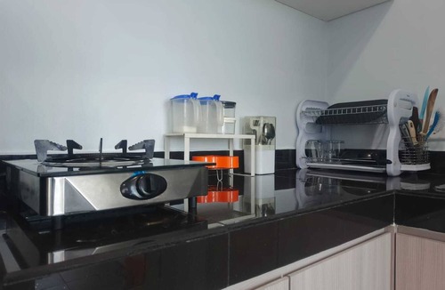 Jakarta Apartment | CGK airport transfer, 24H security-CCTV, early check-in & late check-out. T&C