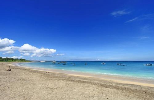 Kartika Plaza Hotel | ABI Hotel3 - 1 minute to the Beach and 1 second to the Mall