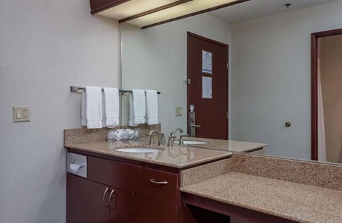 Idaho Falls Hotel | IDAHO FALLS, 2 GREAT UNITS! POOL, SPA, JACUZZI!
