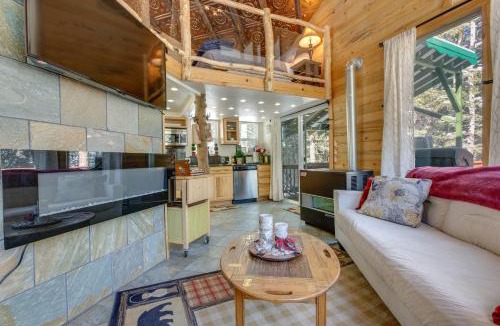 Idaho Springs House | Idaho Springs Cabin w/Hot Tub on Half Acre!