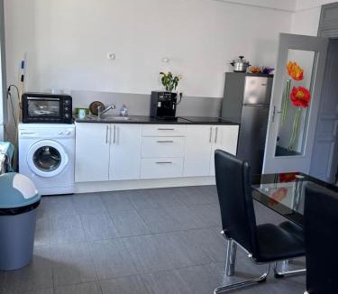 Miribel House | Idbaih