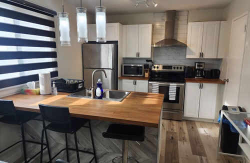 Winnipeg House | Idea Manor! - Cozy Ideal Entire 3BR Retreat Home!