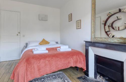 5th Arrondissement Apartment | Ideal 1 Bd Flat with Balcony - Paris 05