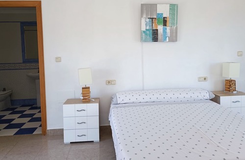 El Moncayo Villa | IDEAL BEACH FOR FAMILIES, PRIVATE POOL, LEISURE ROOM, WIFI, BARBECUE,