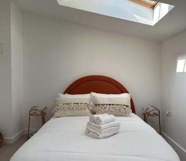 Redcliffe House | Ideal Bristol getaway - 3 bed harbourside home