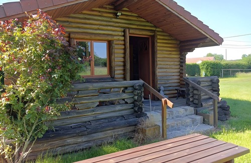 Saint-Julien-de-Mailloc Ski Chalet | Ideal Chalet for Hiking