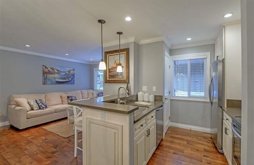 Tahoya Shores Condo | Ideal Couple, Small Family Getaway, Lakefront Complex w/Private Beach/Pool by Tahoe Time VR