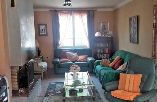 Jullouville House | Ideal family home, 2 mm from the beach and 5 mm from shops.