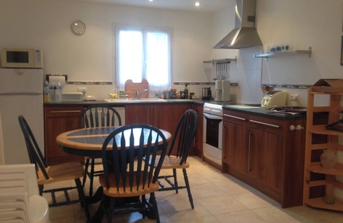 Cessenon-sur-Orb Villa | Ideal for family & friends to enjoy a holiday together, but have your own space.