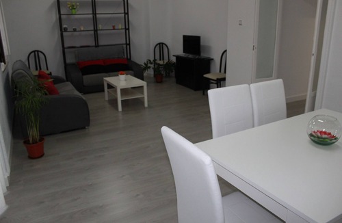 Ensanche Diputacion Apartment | ideal for families and groups apartment